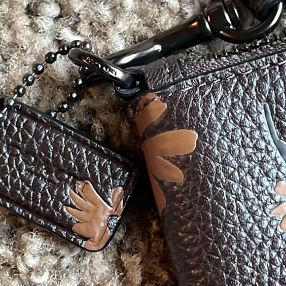 Coach wildflowers wristlet - Picture 2 of 7
